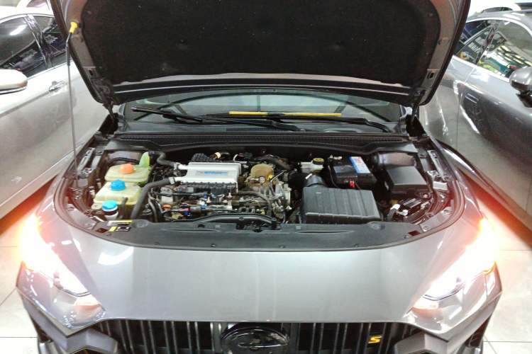Used GAC Trumpchi EMPOW 2021 270T DCT J16 Version Engine Bay