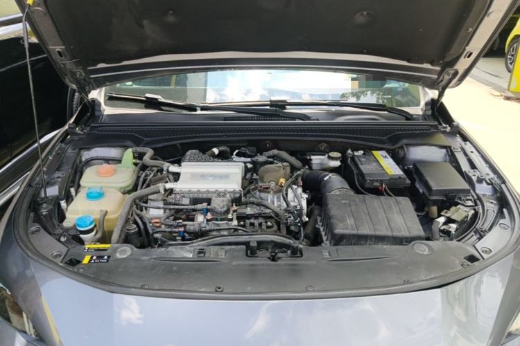 Used GAC Trumpchi EMPOW 2021 270T DCT J15 Version Engine Bay