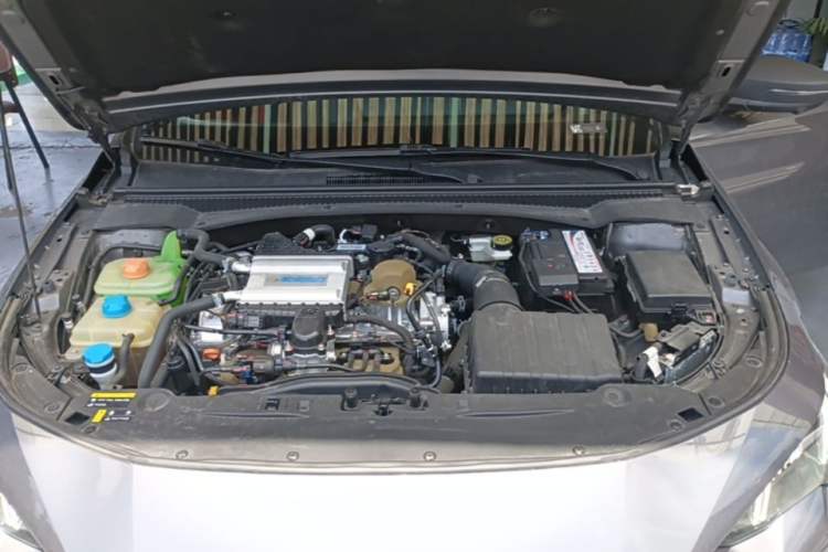 Used GAC Trumpchi EMPOW 2021 270T DCT J16 Version Engine Bay