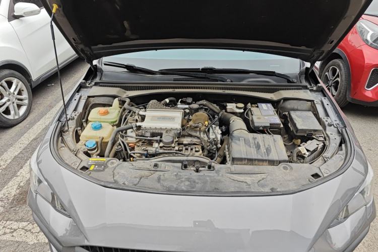 Used GAC Trumpchi EMPOW 2021 270T DCT J15 Version Engine Bay