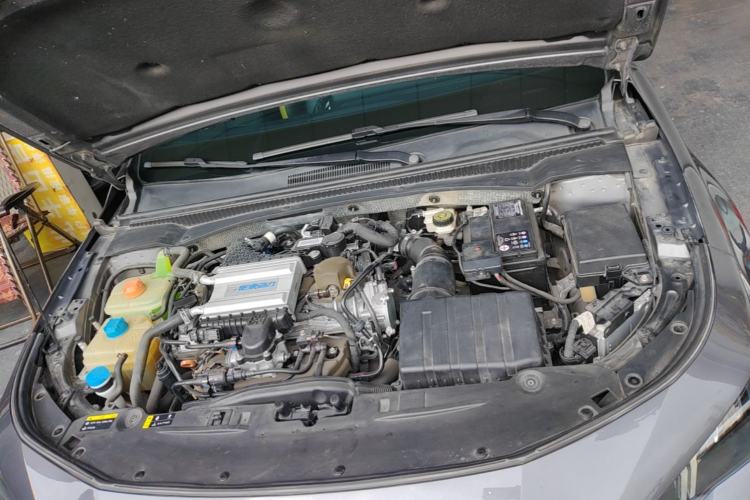 Used GAC Trumpchi EMPOW 2021 270T DCT J11 Version Engine Bay