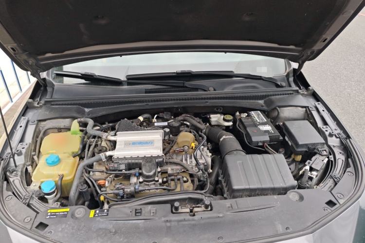 Used GAC Trumpchi EMPOW 2021 270T DCT J15 Version Engine Bay