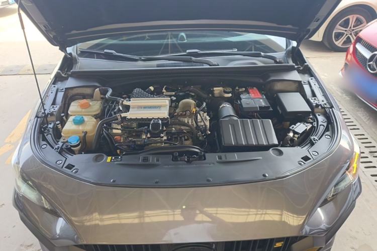 Used GAC Trumpchi EMPOW 2021 270T DCT J15 Version Engine Bay