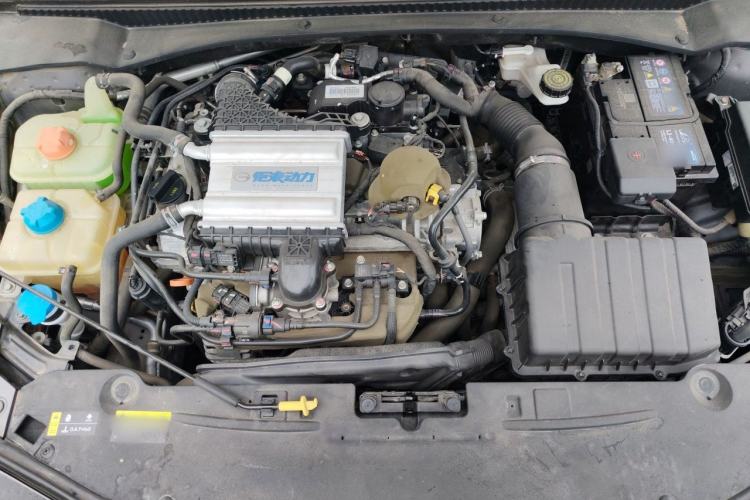 Used GAC Trumpchi EMPOW 2021 270T DCT J16 Version Engine Bay