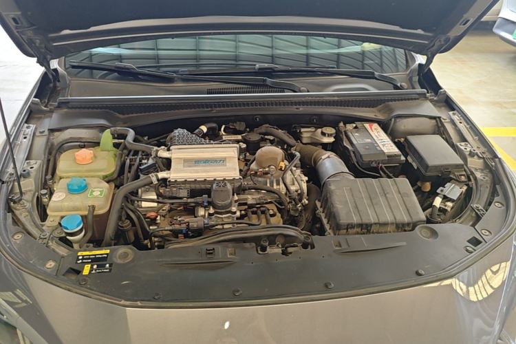 Used GAC Trumpchi EMPOW 2021 270T DCT J16 Version Engine Bay