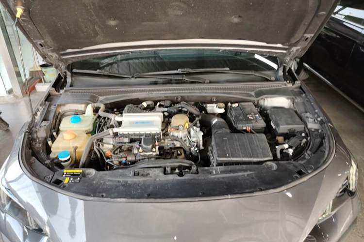 Used GAC Trumpchi EMPOW 2021 270T DCT J16 Version Engine Bay