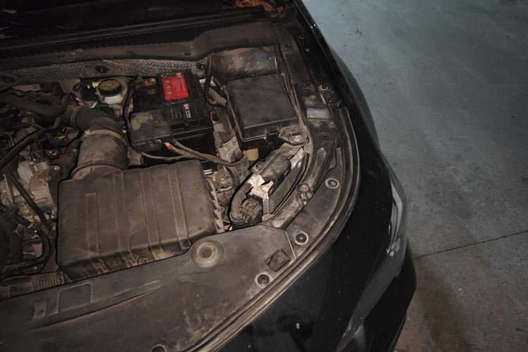 Used GAC Trumpchi EMPOW 2021 270T DCT J15 Version Engine Bay Left