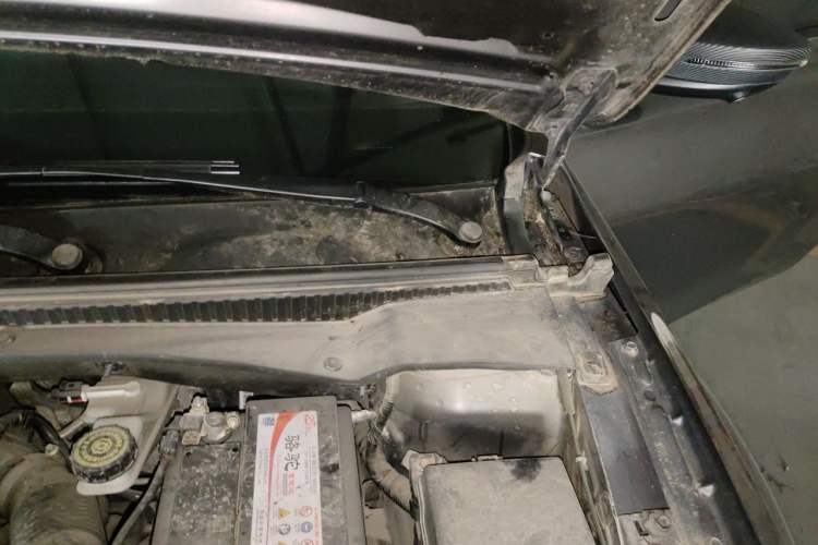 Used GAC Trumpchi EMPOW 2021 270T DCT J16 Version Engine Bay Left