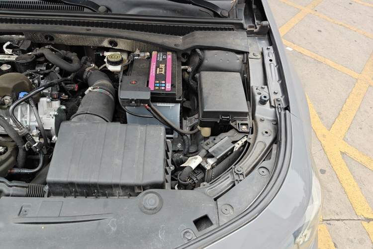 Used GAC Trumpchi EMPOW 2021 270T DCT J15 Version Engine Bay Left