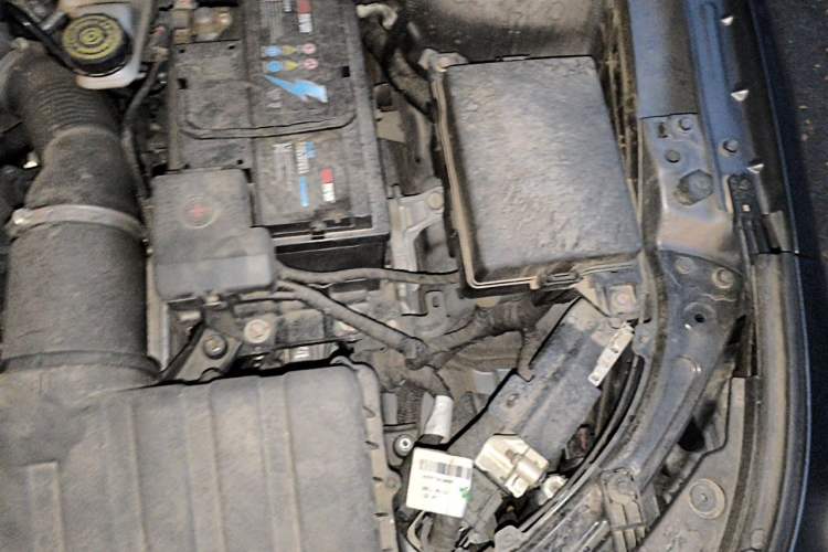 Used GAC Trumpchi EMPOW 2021 270T DCT J15 Version Engine Bay Left