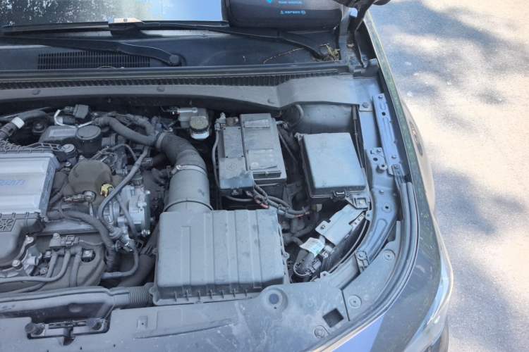 Used GAC Trumpchi EMPOW 2021 270T DCT J15 Version Engine Bay Left