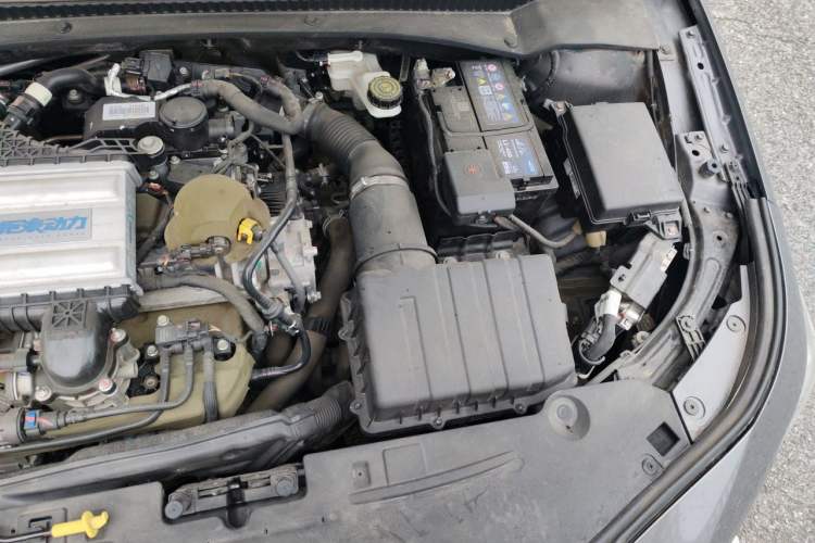 Used GAC Trumpchi EMPOW 2021 270T DCT J16 Version Engine Bay Left