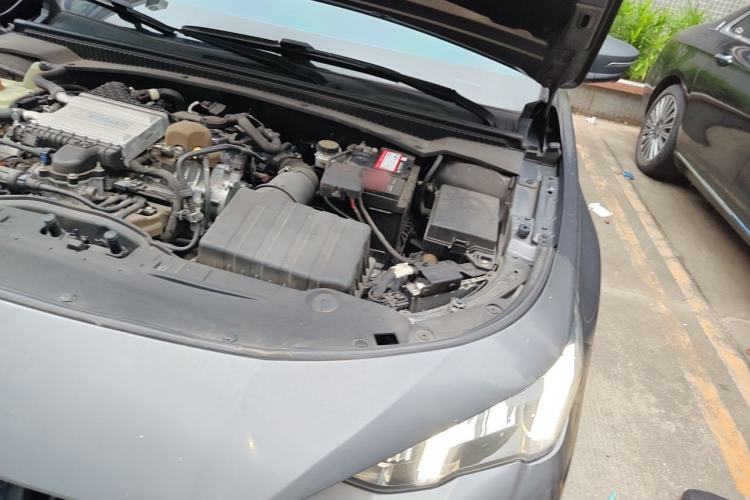 Used GAC Trumpchi EMPOW 2021 270T DCT J16 Version Engine Bay Left