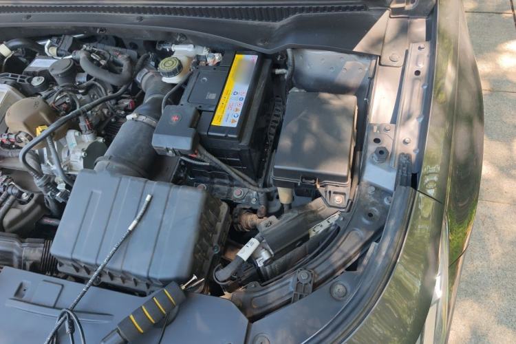 Used GAC Trumpchi EMPOW 2021 270T DCT J15 Version Engine Bay Left