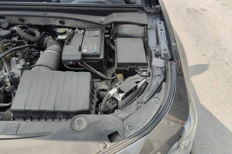 Used GAC Trumpchi EMPOW 2021 270T DCT J16 Version Engine Bay Left