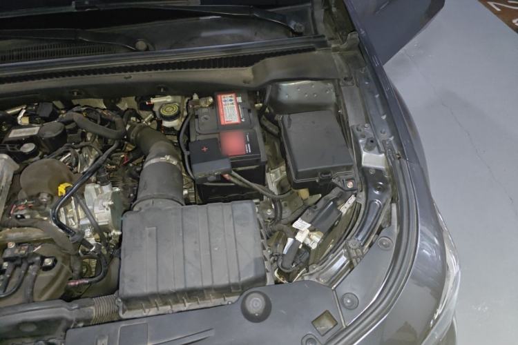 Used GAC Trumpchi EMPOW 2021 270T DCT J15 Version Engine Bay Left