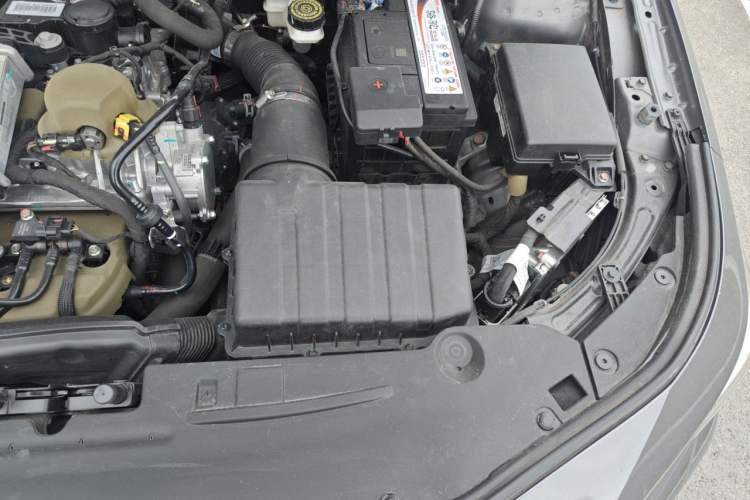 Used GAC Trumpchi EMPOW 2021 270T DCT J16 Version Engine Bay Left