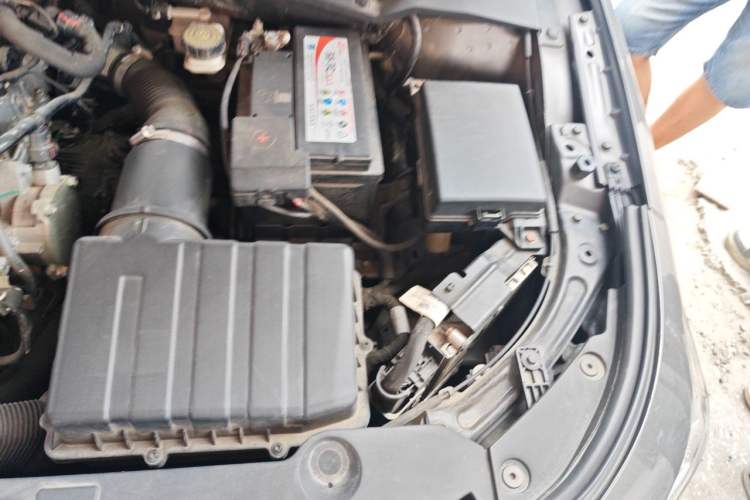 Used GAC Trumpchi EMPOW 2021 270T DCT J15 Version Engine Bay Left