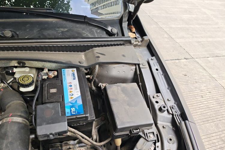 Used GAC Trumpchi EMPOW 2021 270T DCT J16 Version Engine Bay Left