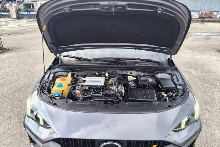 Used GAC Trumpchi EMPOW 2021 270T DCT J15 Version Engine Bay