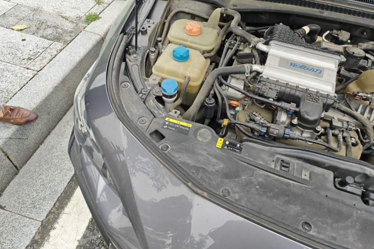 Used GAC Trumpchi EMPOW 2021 270T DCT J16 Version Engine Bay Right