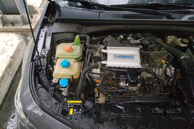 Used GAC Trumpchi EMPOW 2021 270T DCT J16 Version Engine Bay Right