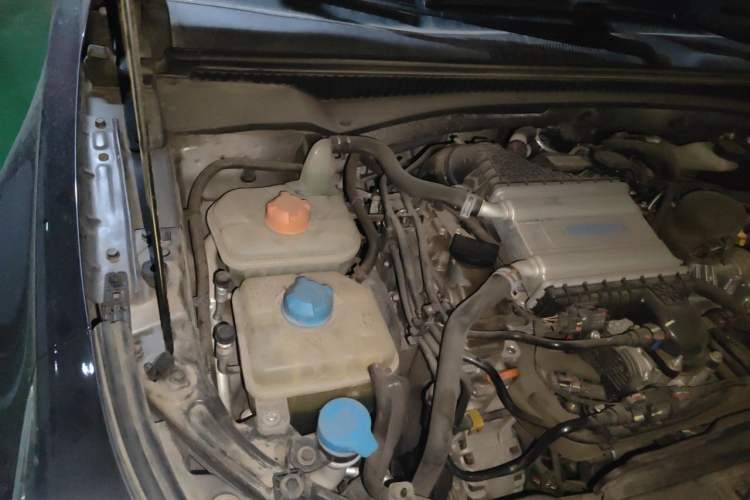 Used GAC Trumpchi EMPOW 2021 270T DCT J16 Version Engine Bay Right