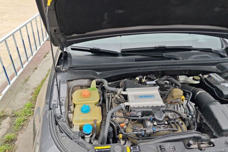 Used GAC Trumpchi EMPOW 2021 270T DCT J15 Version Engine Bay Right