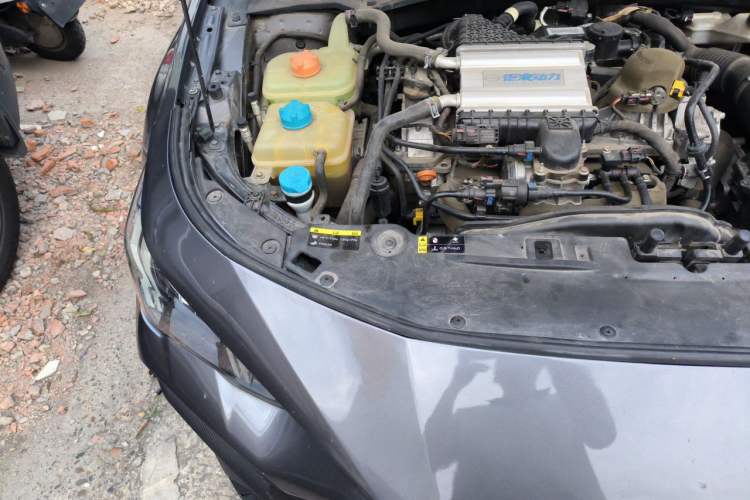 Used GAC Trumpchi EMPOW 2021 270T DCT J15 Version Engine Bay Right