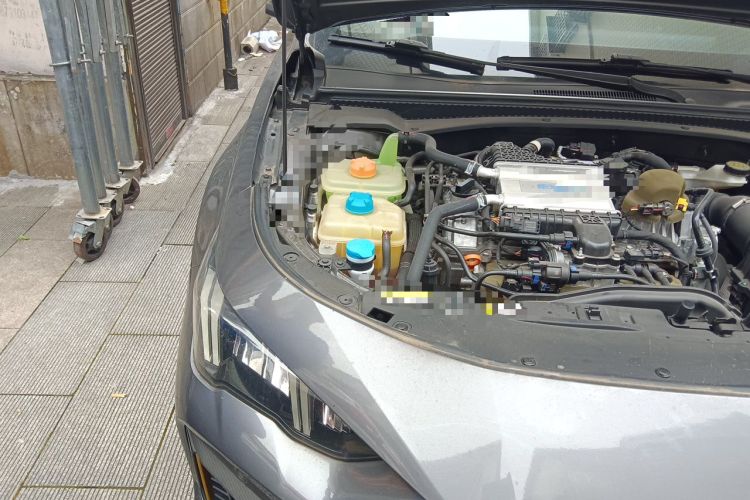 Used GAC Trumpchi EMPOW 2021 270T DCT J15 Version Engine Bay Right