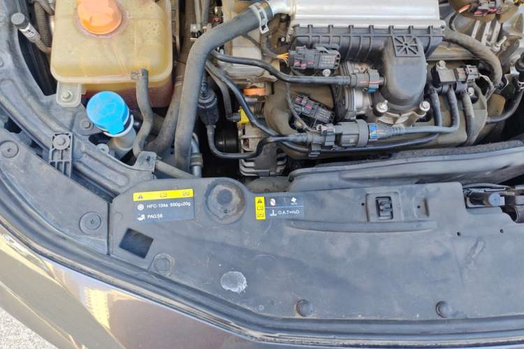 Used GAC Trumpchi EMPOW 2021 270T DCT J16 Version Engine Bay Right