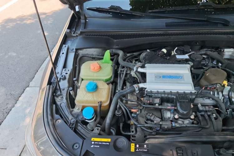 Used GAC Trumpchi EMPOW 2021 270T DCT J15 Version Engine Bay Right