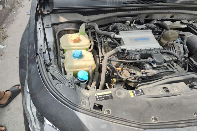 Used GAC Trumpchi EMPOW 2021 270T DCT J16 Version Engine Bay Right