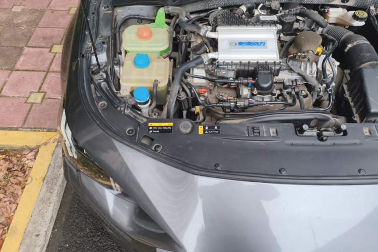 Used GAC Trumpchi EMPOW 2021 270T DCT J15 Version Engine Bay Right