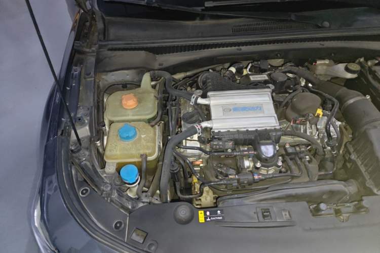 Used GAC Trumpchi EMPOW 2021 270T DCT J15 Version Engine Bay Right