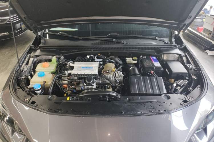 Used GAC Trumpchi EMPOW 2021 270T DCT J16 Version Engine Bay
