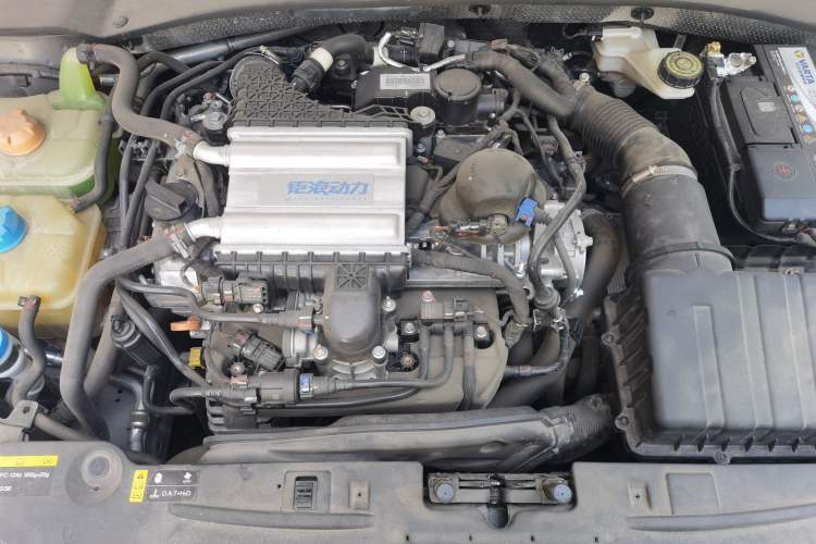 Used GAC Trumpchi EMPOW 2021 270T DCT J15 Version Engine Bay