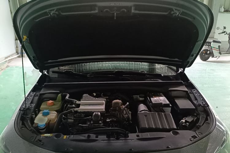 Used GAC Trumpchi EMPOW 2021 270T DCT J16 Version Engine Bay