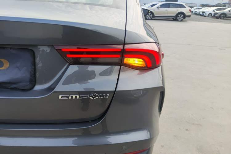 Used GAC Trumpchi EMPOW 2021 270T DCT J15 Version Exterior 3