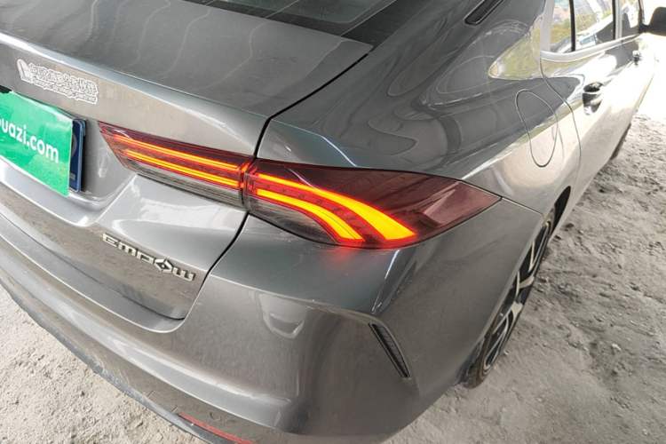 Used GAC Trumpchi EMPOW 2021 270T DCT J16 Version Exterior 3