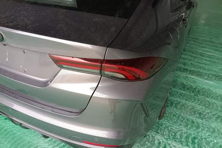 Used GAC Trumpchi EMPOW 2021 270T DCT J16 Version Exterior 3