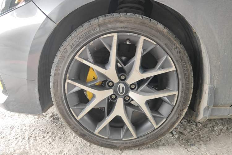 Used GAC Trumpchi EMPOW 2021 270T DCT J16 Version Exterior 4