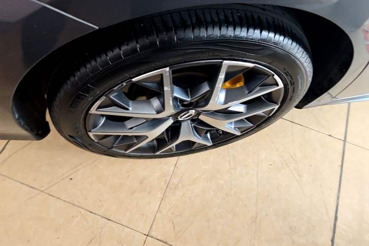 Used GAC Trumpchi EMPOW 2021 270T DCT J16 Version Exterior 5
