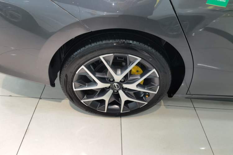 Used GAC Trumpchi EMPOW 2021 270T DCT J15 Version Exterior 5