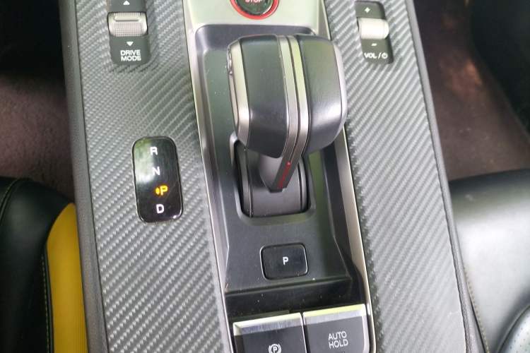 Used GAC Trumpchi EMPOW 2021 270T DCT J11 Version Gear Lever
