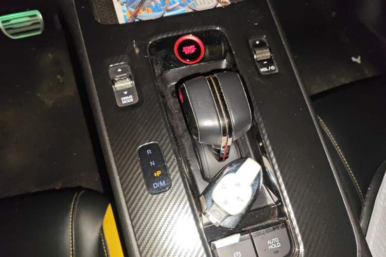 Used GAC Trumpchi EMPOW 2021 270T DCT J15 Version Gear Lever