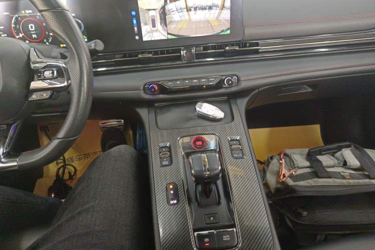 Used GAC Trumpchi EMPOW 2021 270T DCT J16 Version Gear Lever