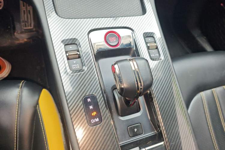Used GAC Trumpchi EMPOW 2021 270T DCT J15 Version Gear Lever