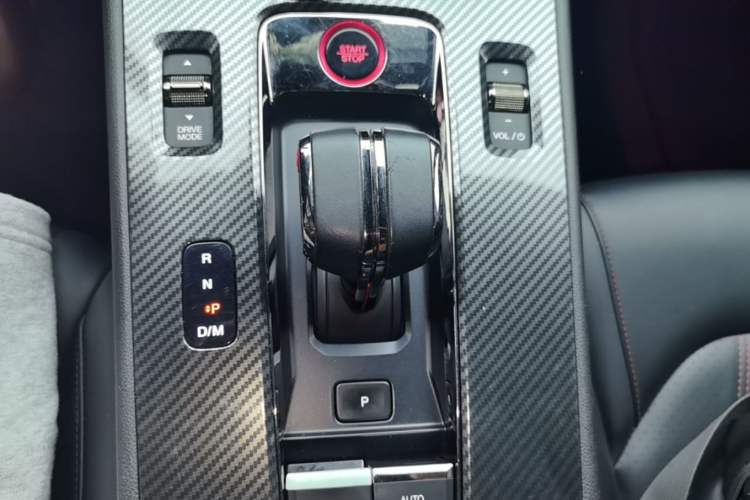 Used GAC Trumpchi EMPOW 2021 270T DCT J16 Version Gear Lever