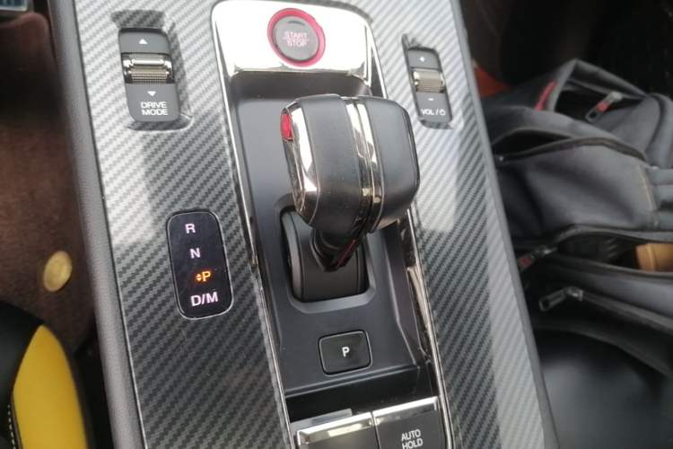 Used GAC Trumpchi EMPOW 2021 270T DCT J15 Version Gear Lever